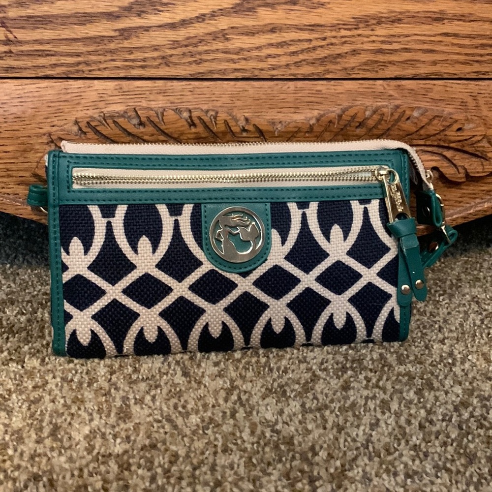 Spartina 499 wristlet